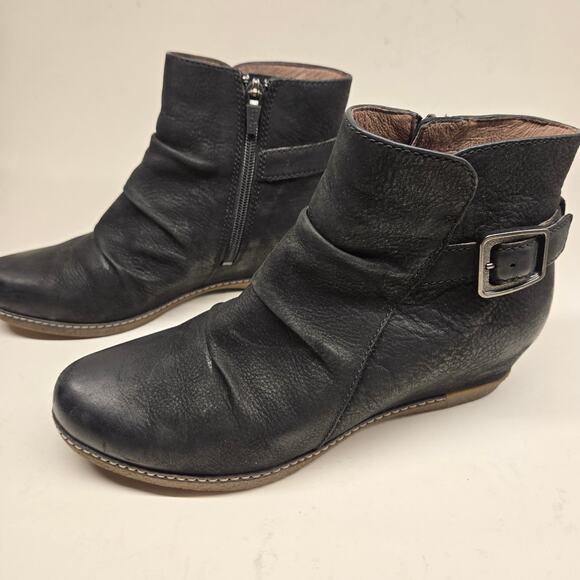 Dansko Lia Black Burnished Nubuck Side Zip Hidden Wedge Ankle Boot | EU 39-US 9 - Picture 2 of 11